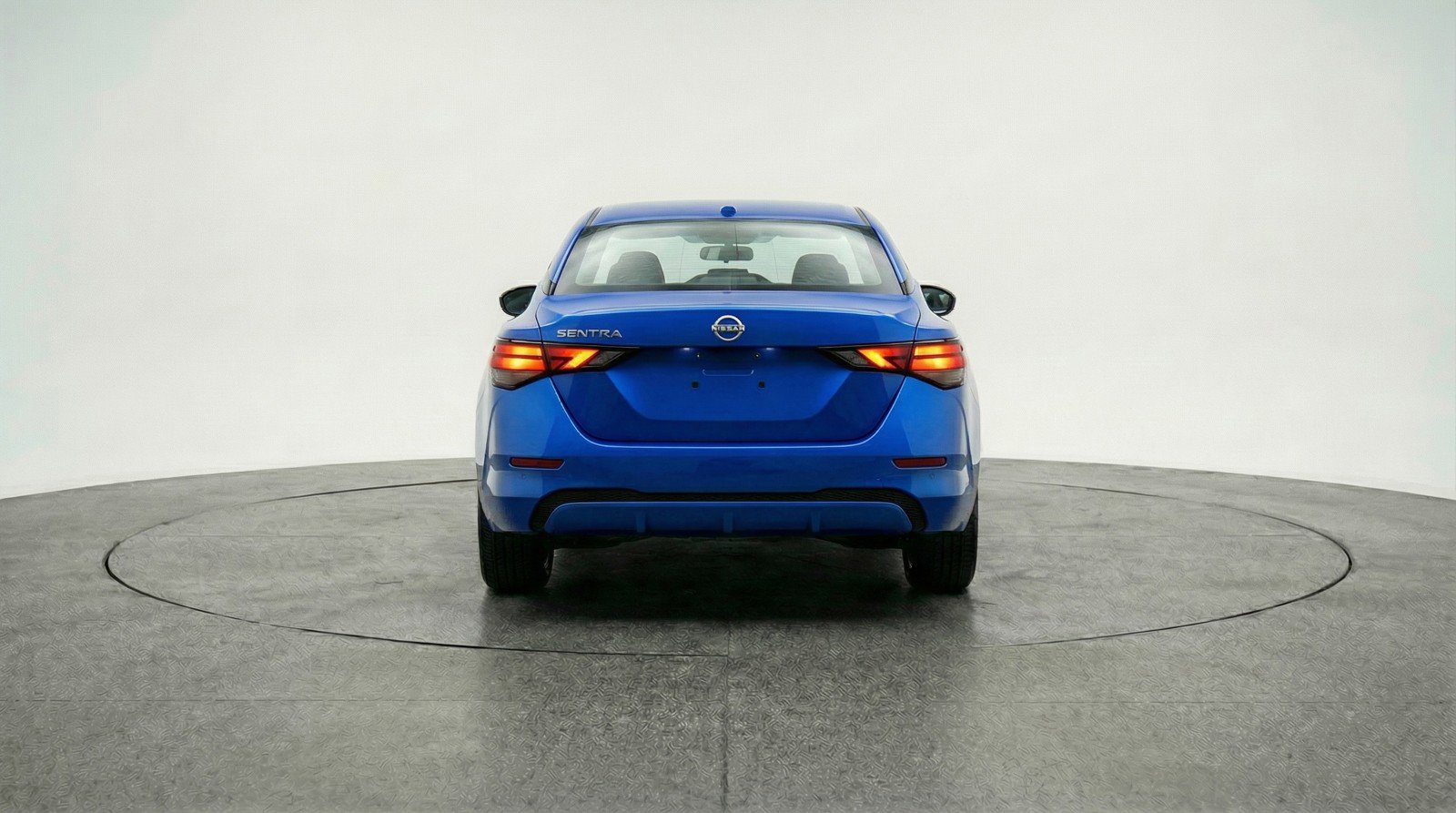 Used 2025 Nissan Sentra SV FWD image 7