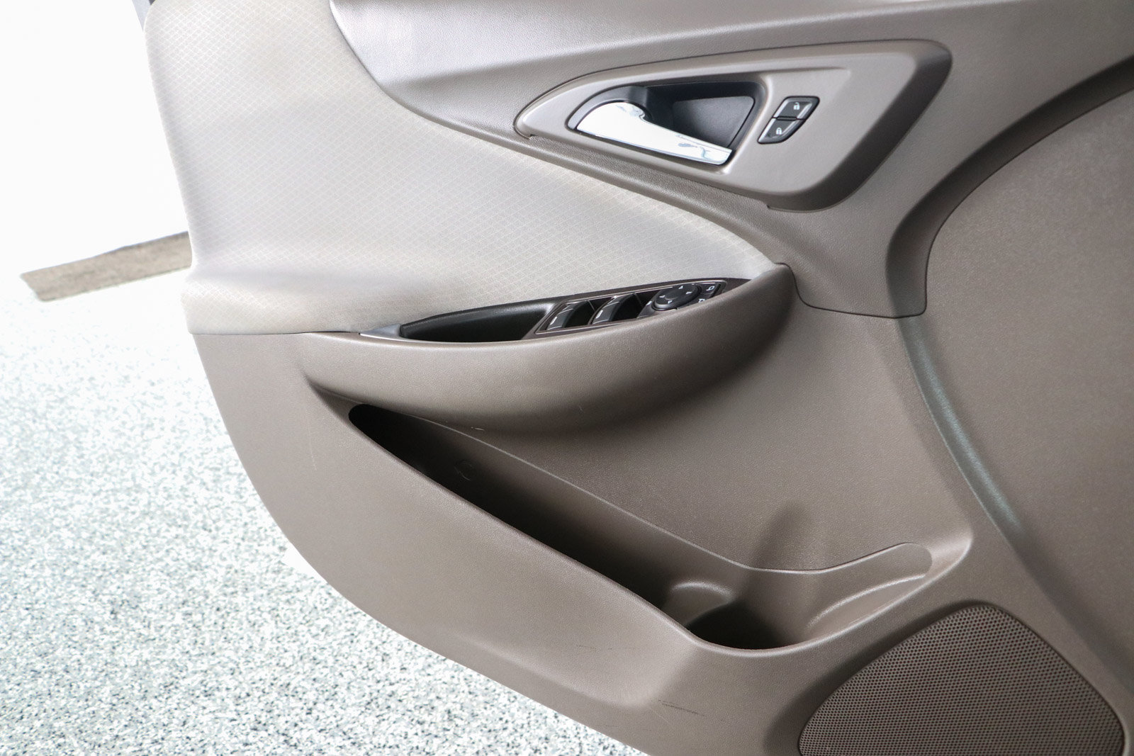 Used 2022 Chevrolet Malibu LT FWD image 21