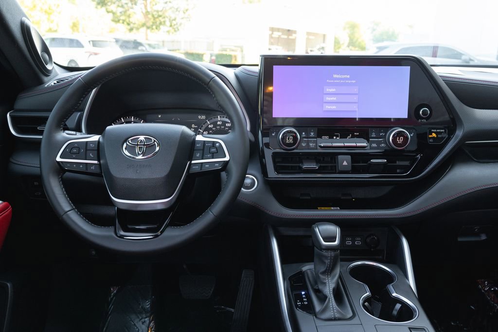 Certified 2024 Toyota Highlander XSE image 27