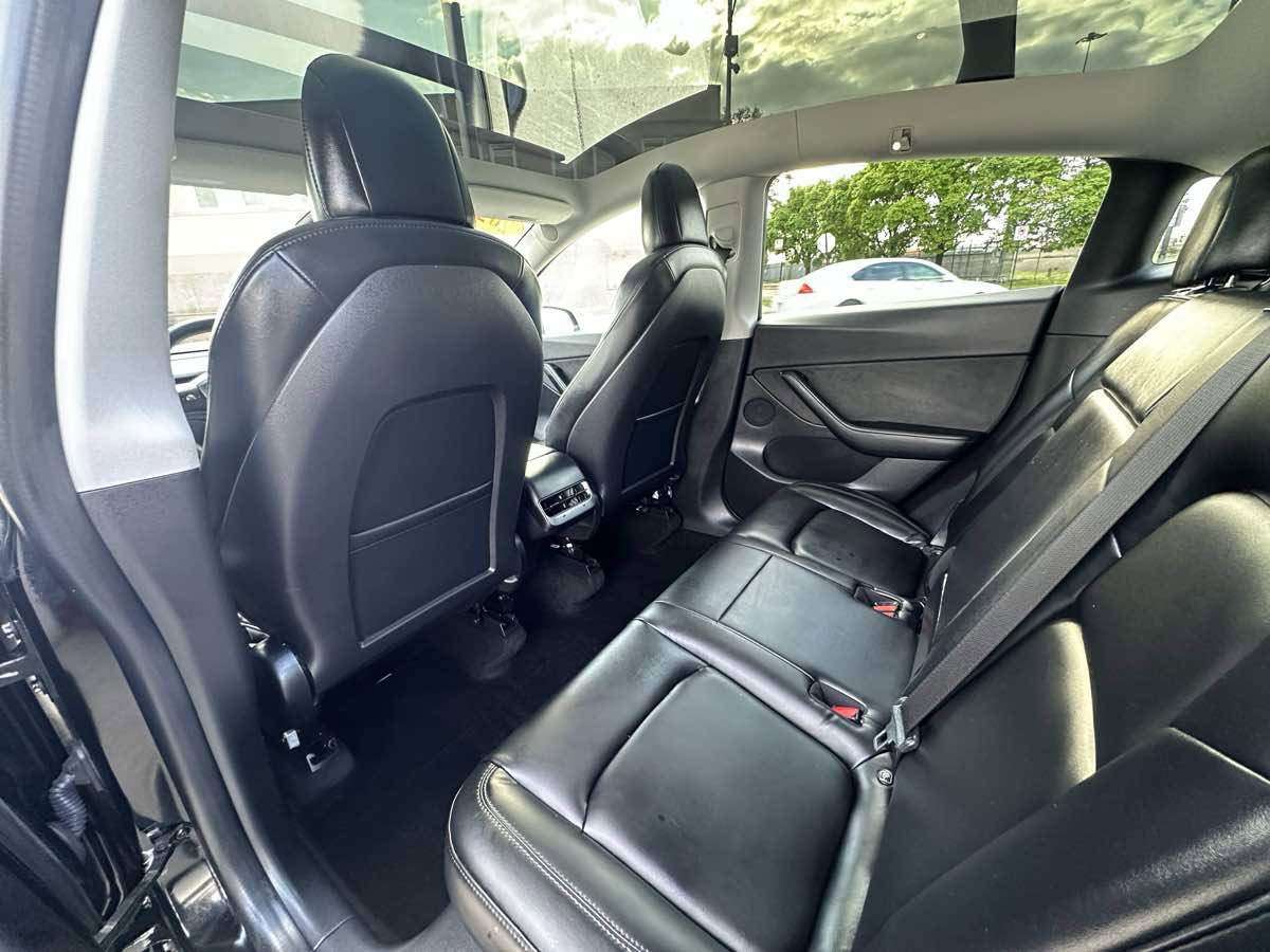 Used 2020 Tesla Model Y Performance AWD/4WD image 32