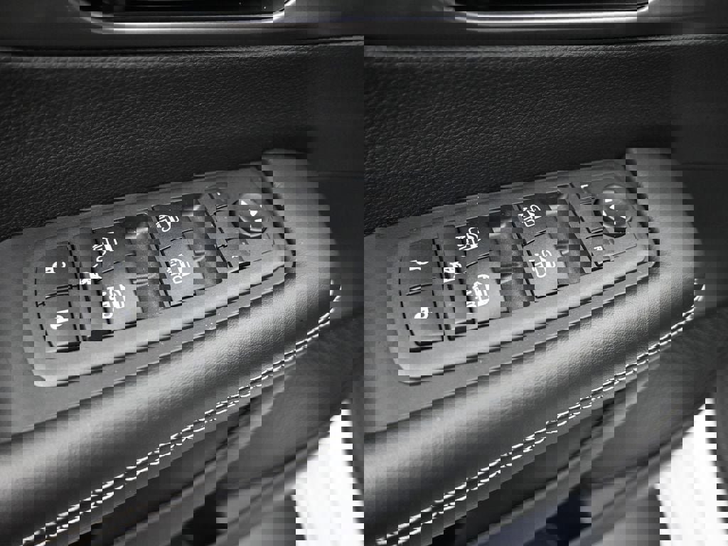 New 2026 Chrysler Pacifica Select image 12