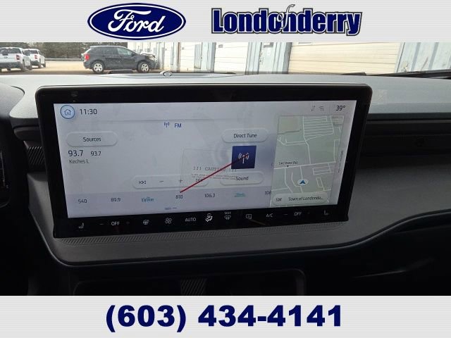 New 2026 Ford Maverick Lariat w/ Black Appearance Package image 33