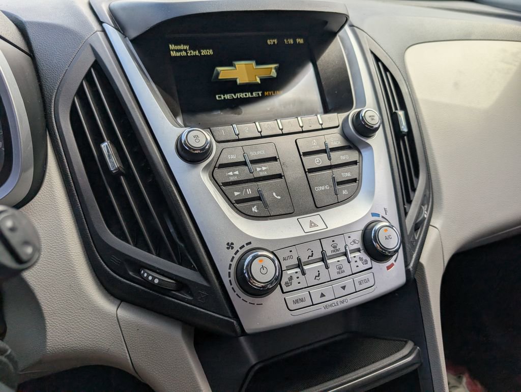 Used 2017 Chevrolet Equinox LT w/ Convenience Package image 16