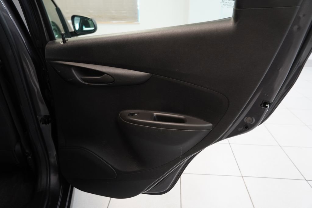 Used 2016 Chevrolet Spark LT image 27