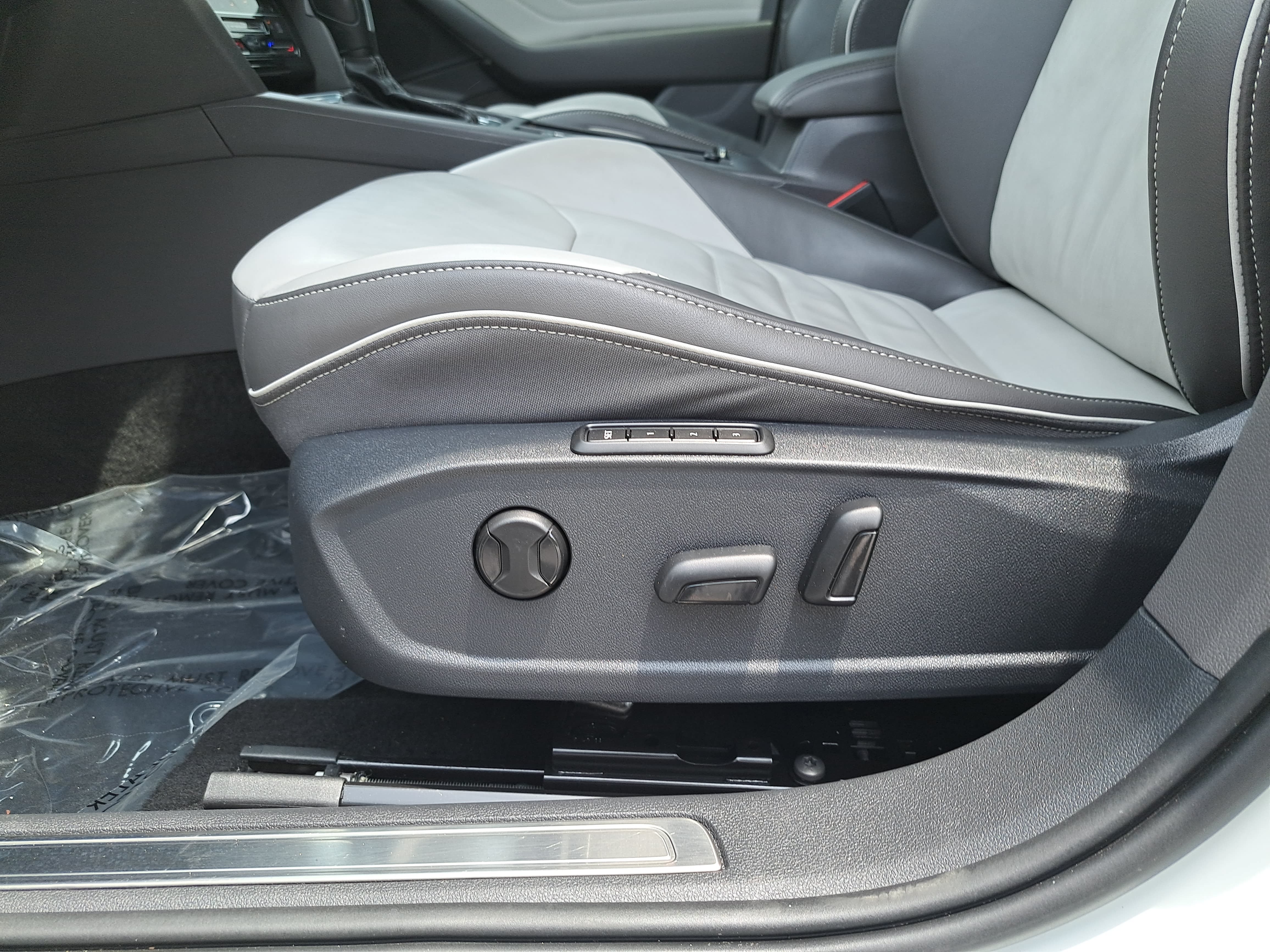 Used 2023 Volkswagen Arteon SEL AWD/4WD image 26