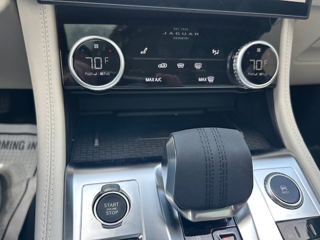 Used 2026 Jaguar F-PACE R-Dynamic S image 27