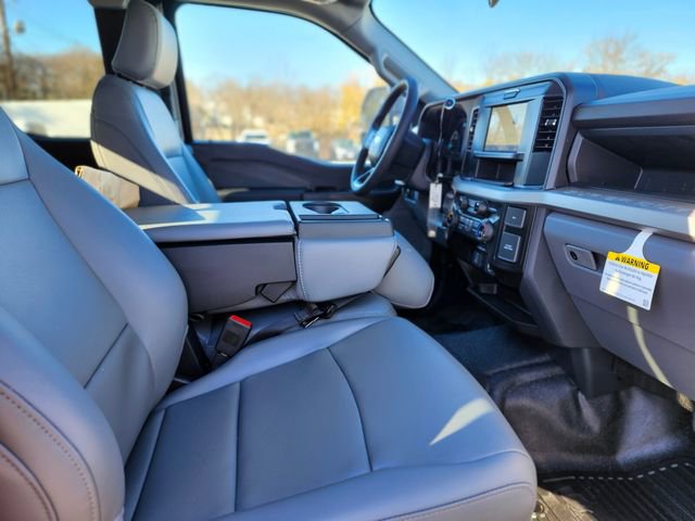 New 2025 Ford F350 XL w/ XL Chrome Package image 10