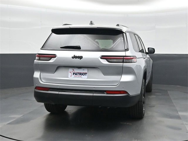 New 2025 Jeep Grand Cherokee L Altitude image 8