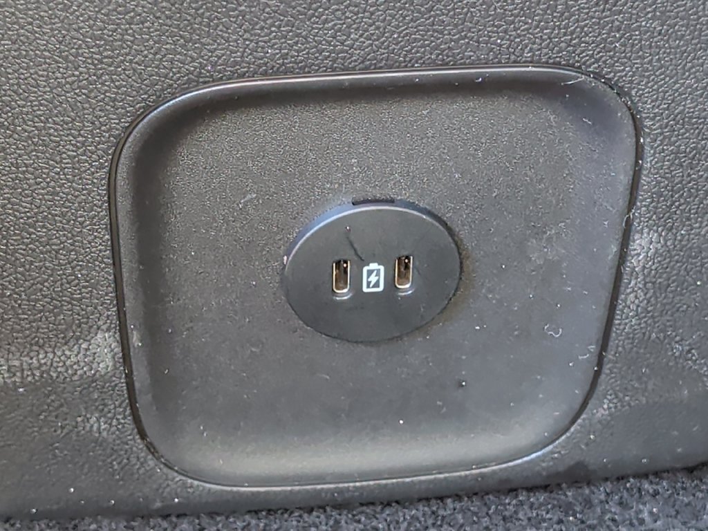 Used 2025 Ford Escape Active AWD/4WD image 32