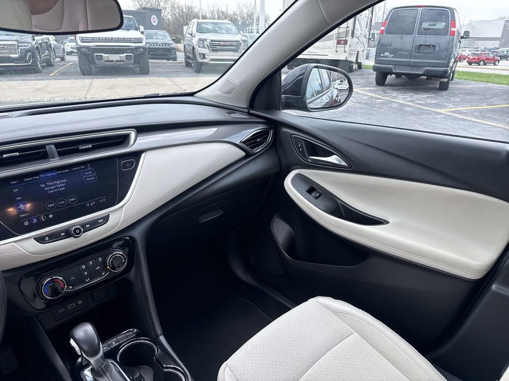 Certified 2020 Buick Encore GX Preferred w/ Sport Touring Package image 11