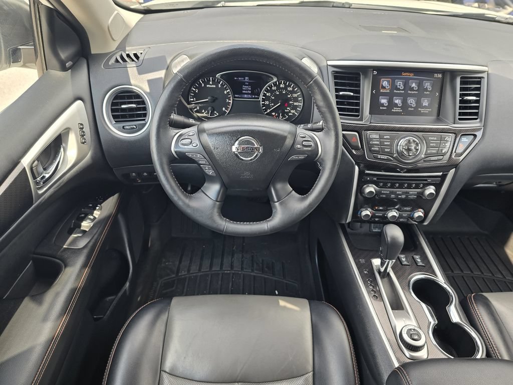 Used 2019 Nissan Pathfinder SL AWD/4WD image 14