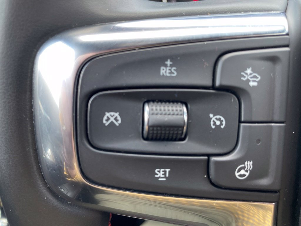 Used 2025 Chevrolet Blazer RS w/ Enhanced Convenience Package AWD/4WD image 19