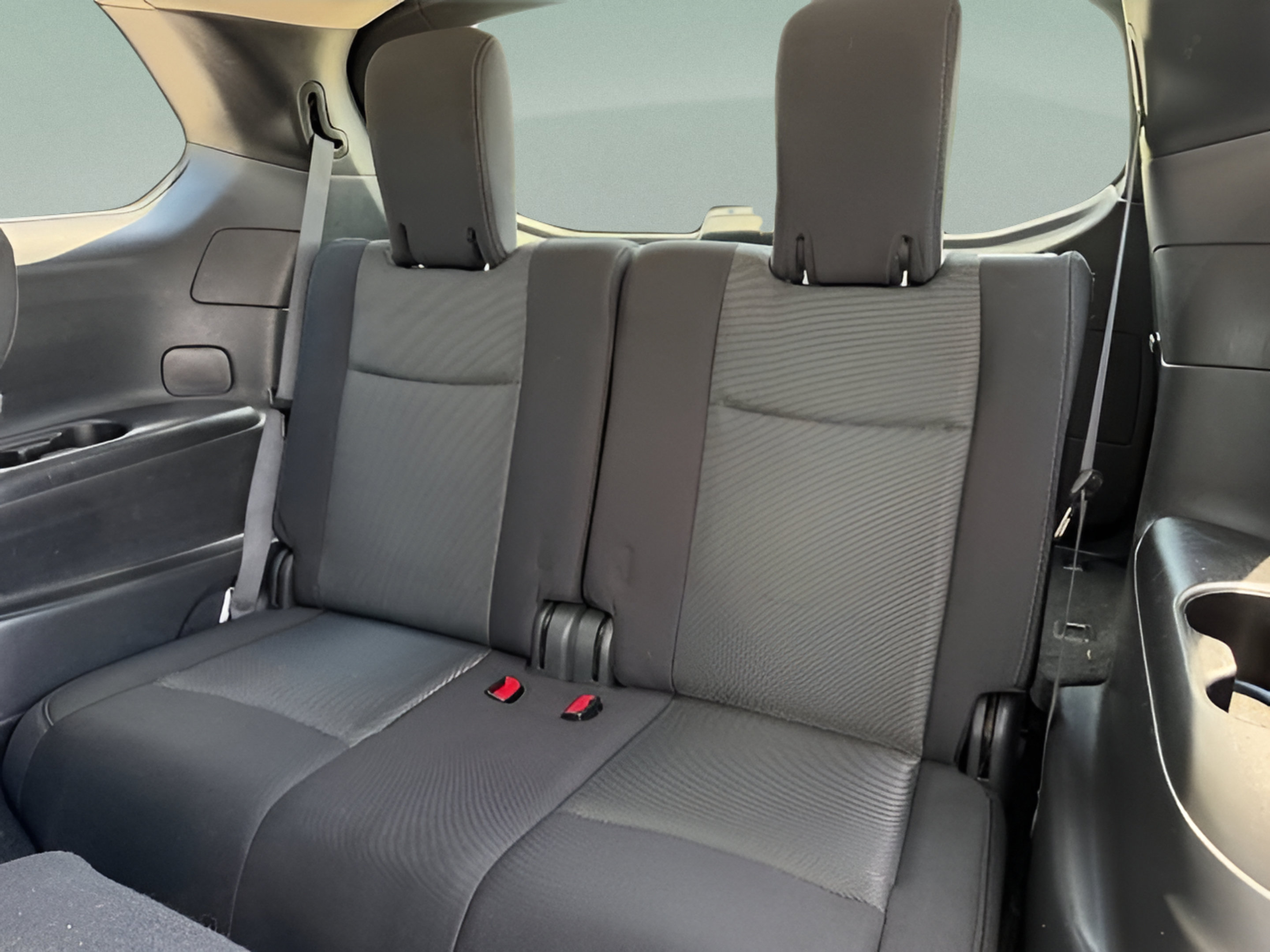 Used 2018 Nissan Pathfinder S AWD/4WD image 28