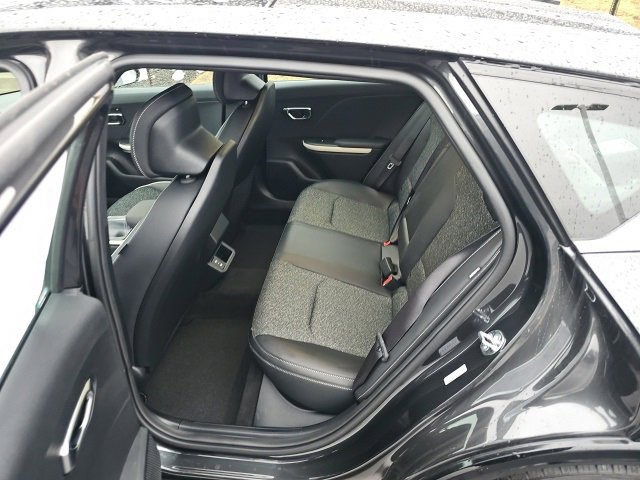 New 2025 Kia K4 GT-Line w/ GT-Line Sunroof Package image 8