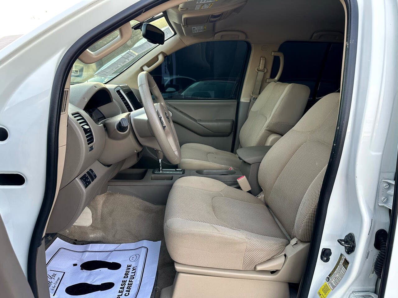 Used 2013 Nissan Frontier SV w/ SV Value Truck Pkg image 28