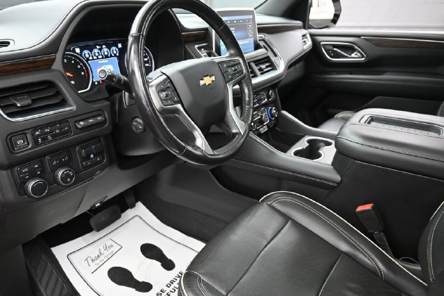 Used 2021 Chevrolet Tahoe Premier w/ Premium Package AWD/4WD image 14