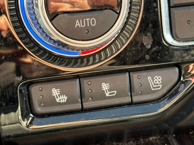 Used 2021 GMC Yukon Denali w/ Denali Premium Package image 20