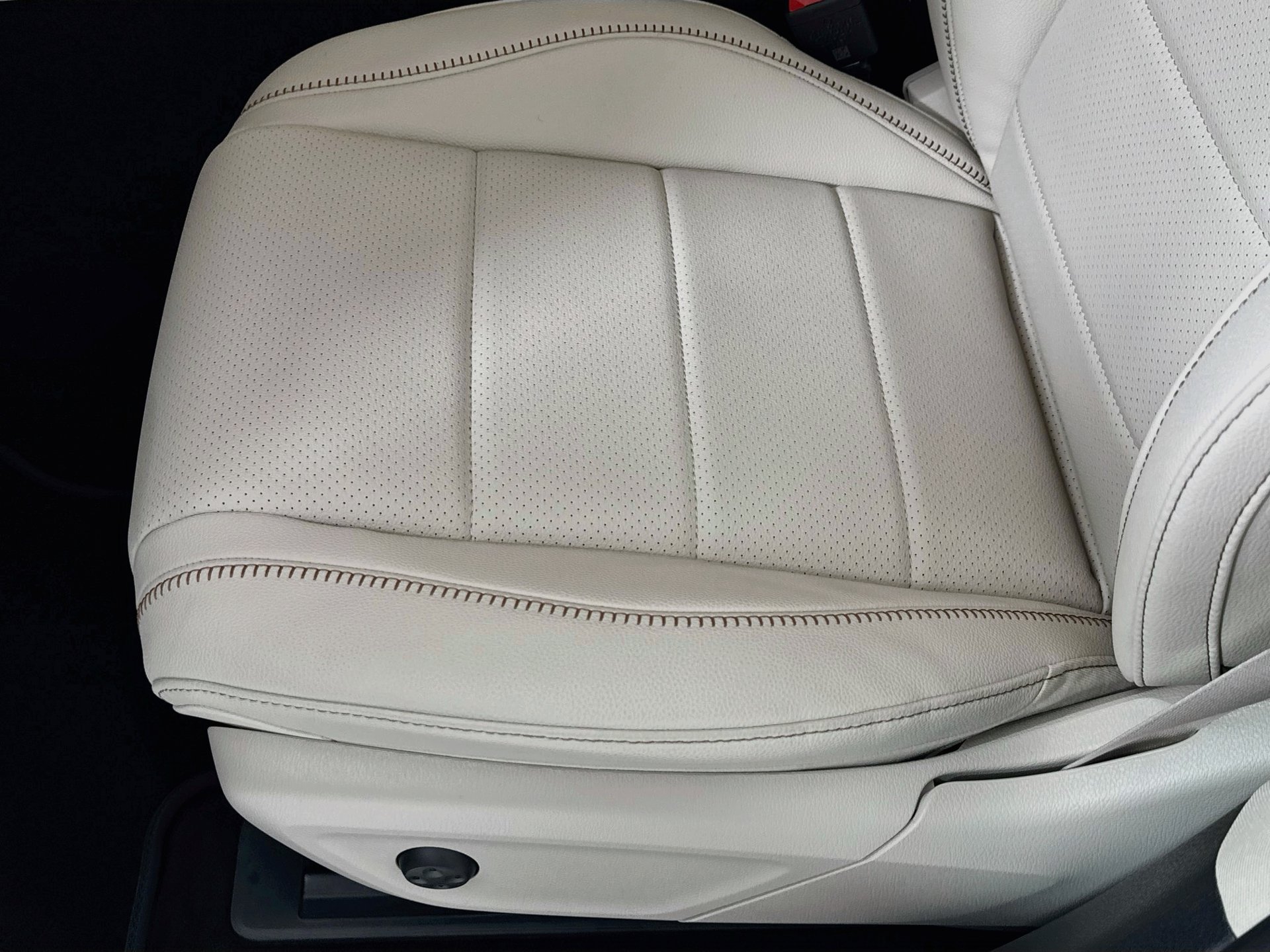 New 2027 Mercedes-Benz GLS 450 4MATIC image 21