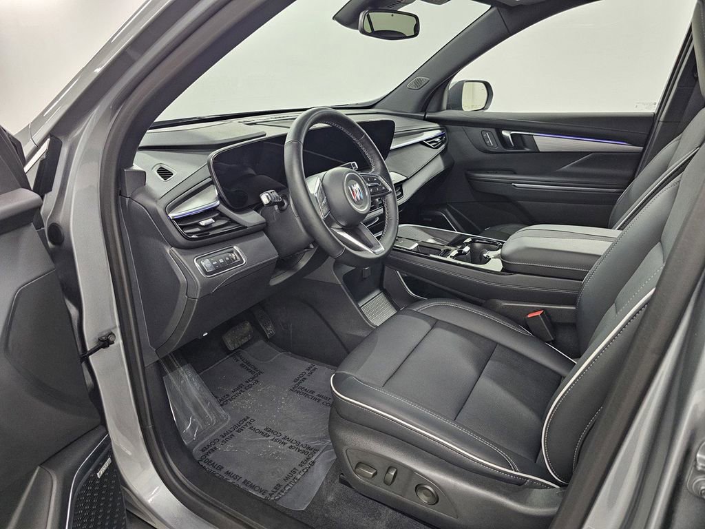 Used 2025 Buick Enclave Preferred image 13