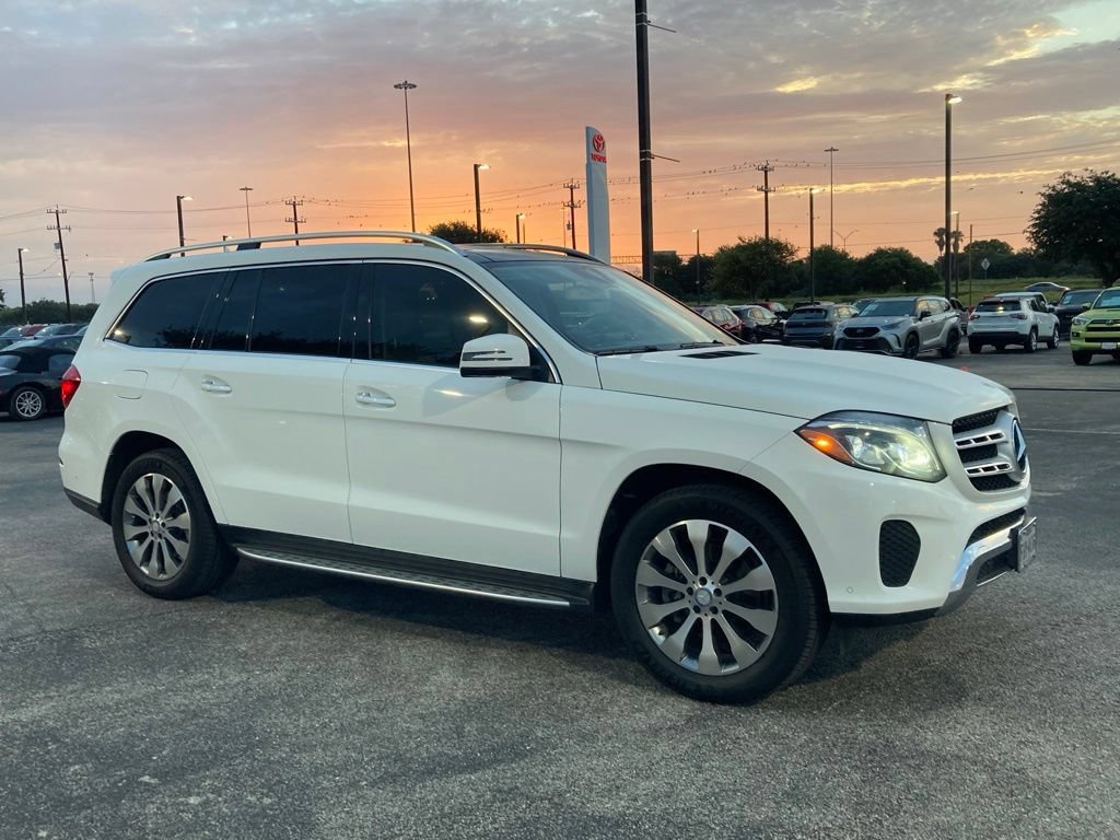 Used 2017 Mercedes-Benz GLS 450 4MATIC image 2