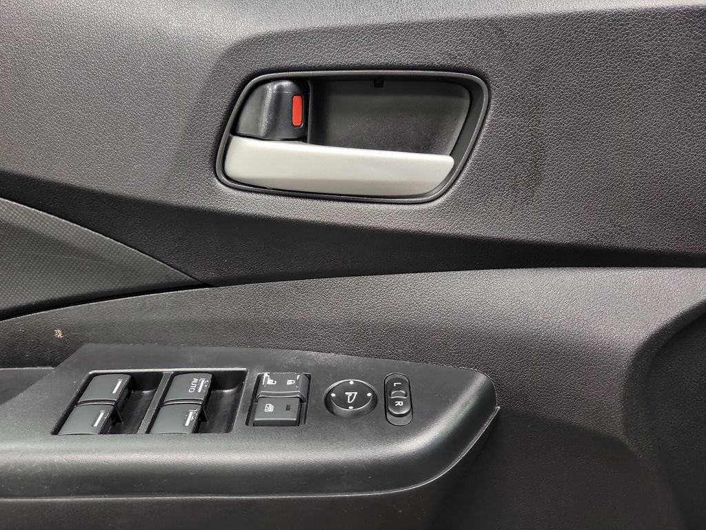 Used 2016 Honda CR-V SE image 25