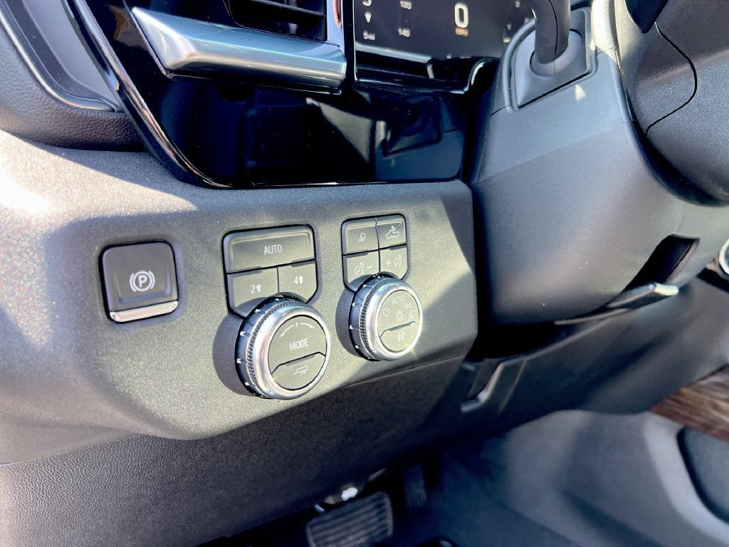 New 2026 GMC Sierra 1500 Elevation w/ Preferred Package AWD/4WD image 16