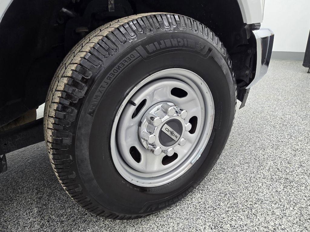 Used 2020 Ford F350 XL w/ Power Equipment Group RWD image 30