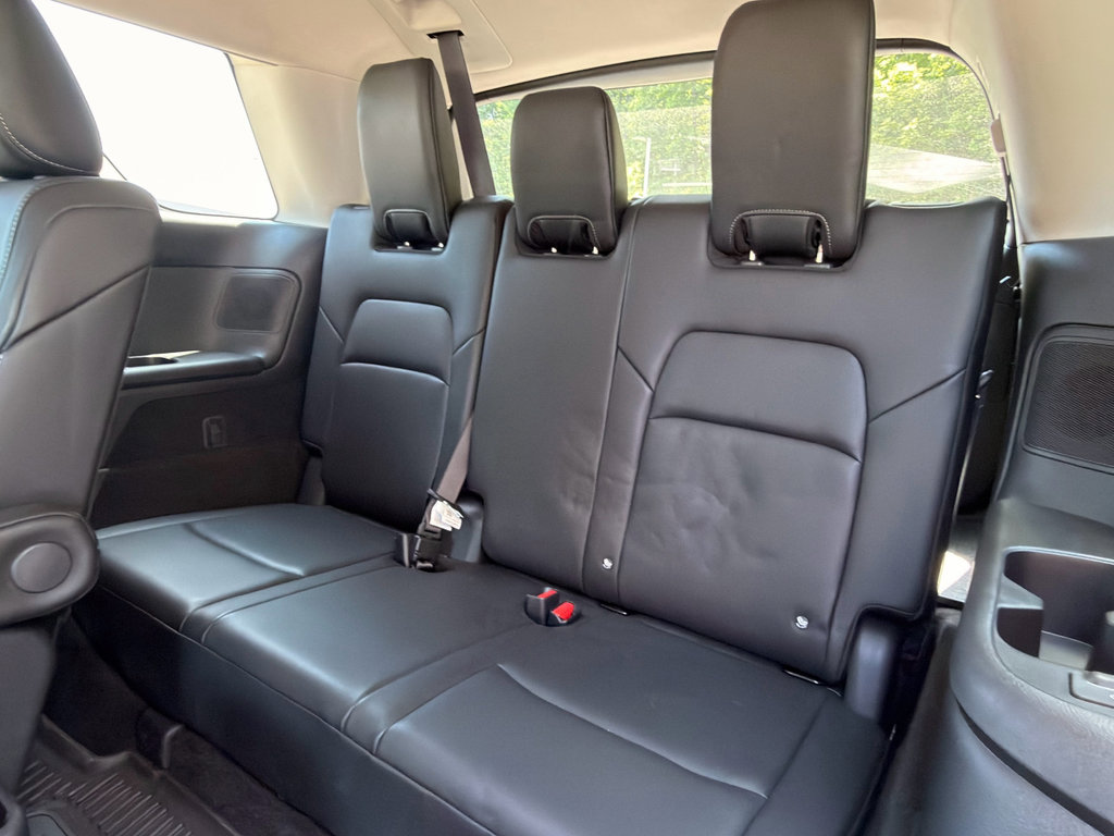 Used 2024 Nissan Pathfinder Platinum AWD/4WD image 20