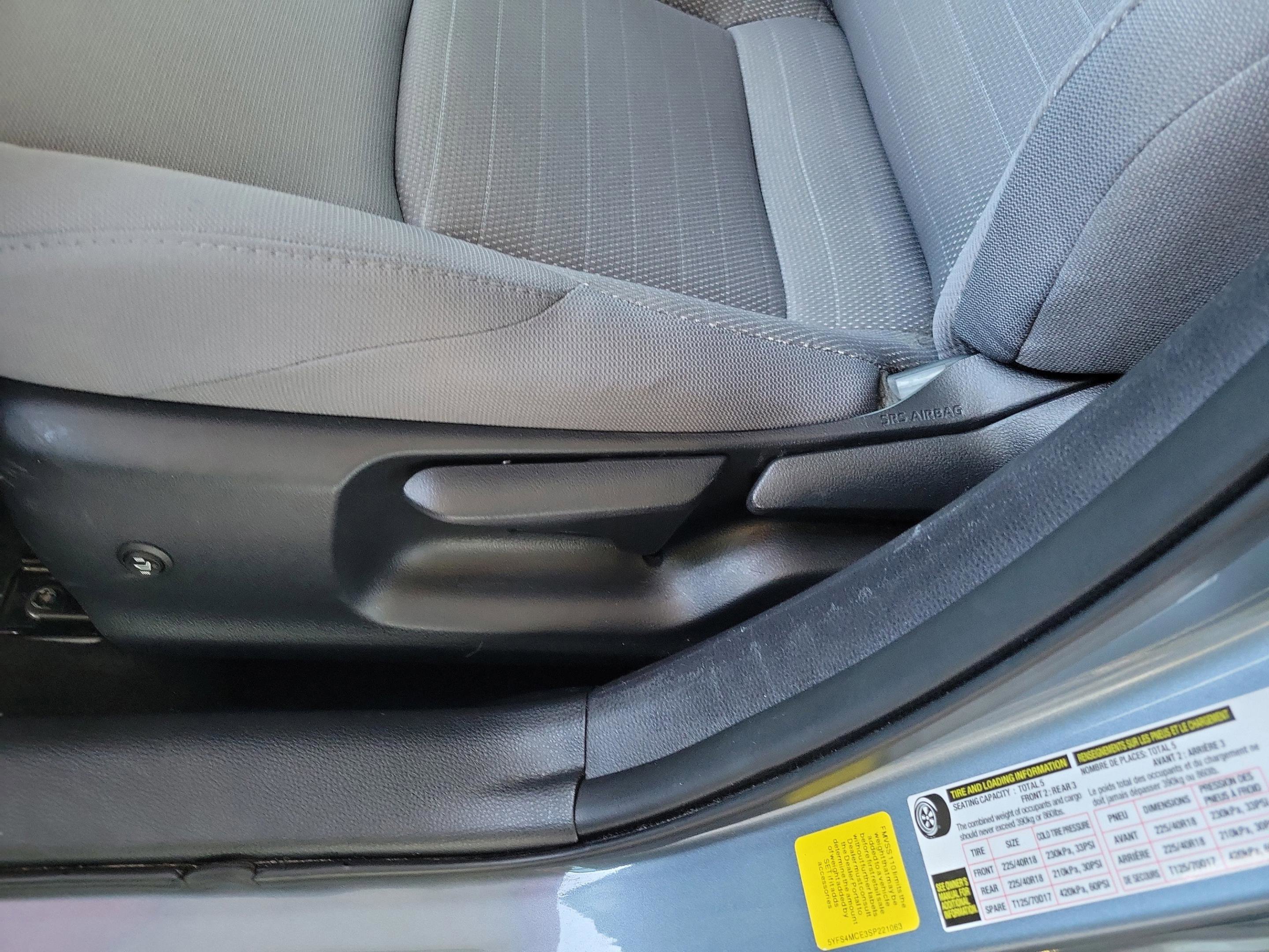 Certified 2025 Toyota Corolla SE image 15