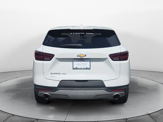 Used 2023 Chevrolet Blazer LT AWD/4WD image 4