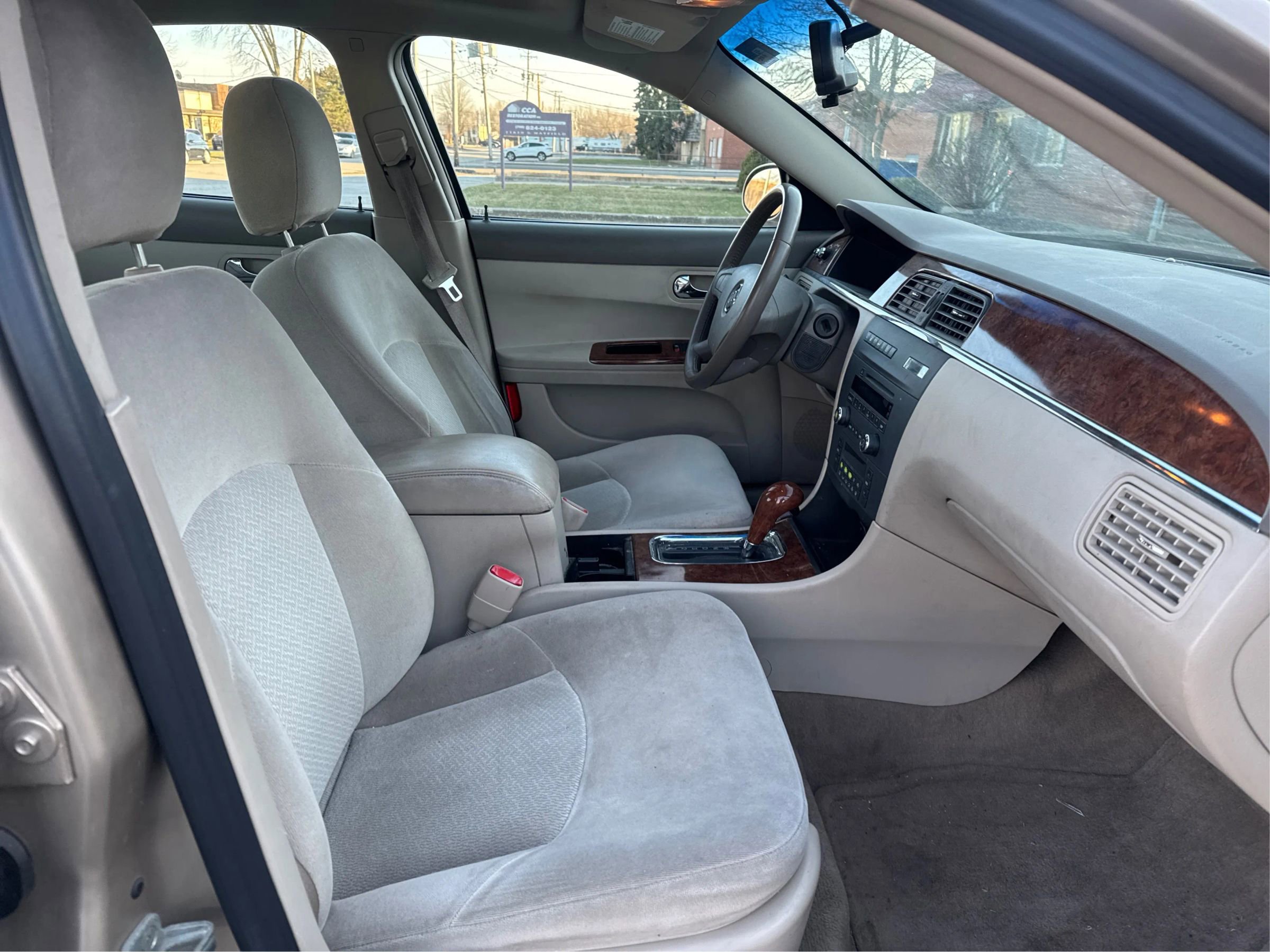 Used 2005 Buick LaCrosse CX w/ Silver Convenience Package image 23