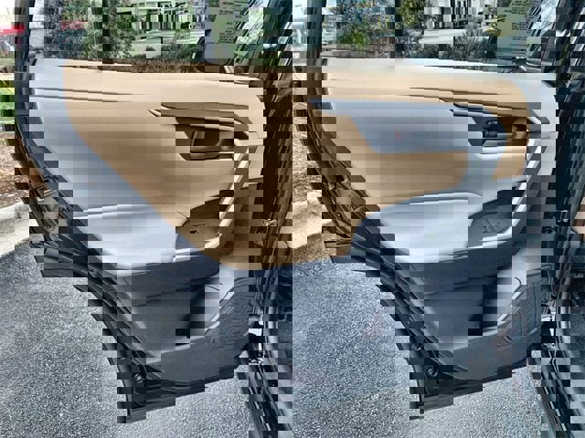 New 2025 Toyota RAV4 LE image 15