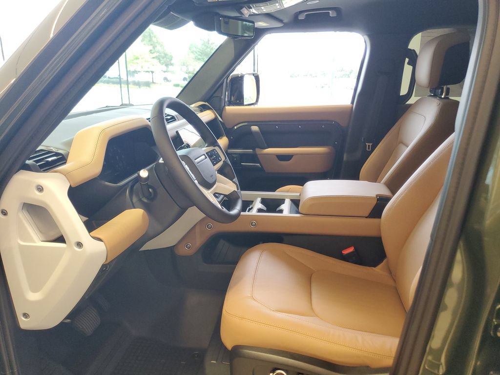New 2026 Land Rover Defender 130 X-Dynamic SE AWD/4WD image 11