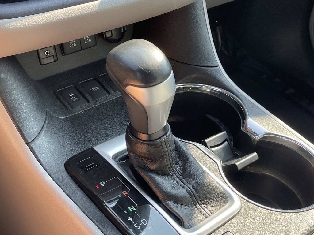 Used 2018 Toyota Highlander XLE FWD image 43