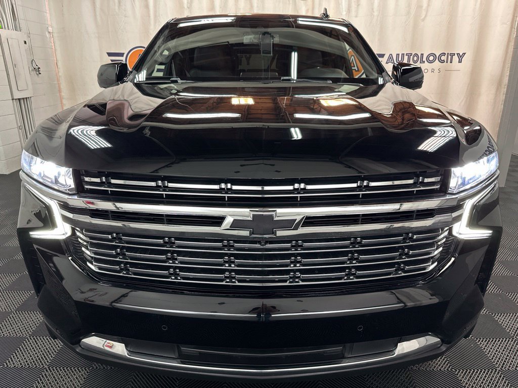 Used 2021 Chevrolet Tahoe Z71 w/ Luxury Package AWD/4WD image 3