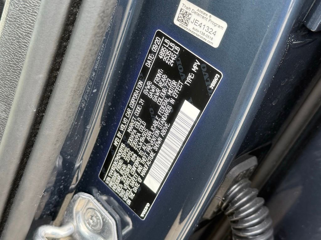 Used 2021 Volvo XC40 T5 Momentum w/ Premium Package image 39