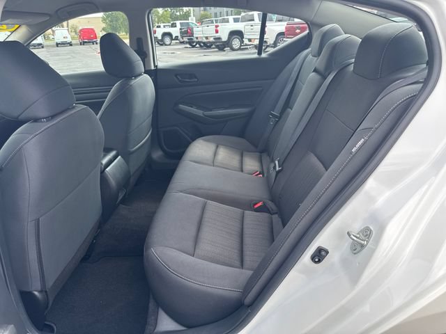 Used 2025 Nissan Altima 2.5 SV FWD image 24