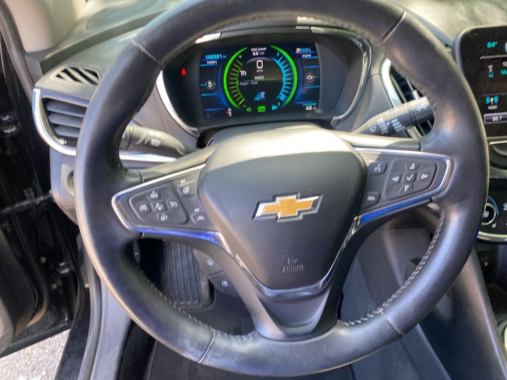 Used 2017 Chevrolet Volt Premier w/ Driver Confidence II Package FWD image 11