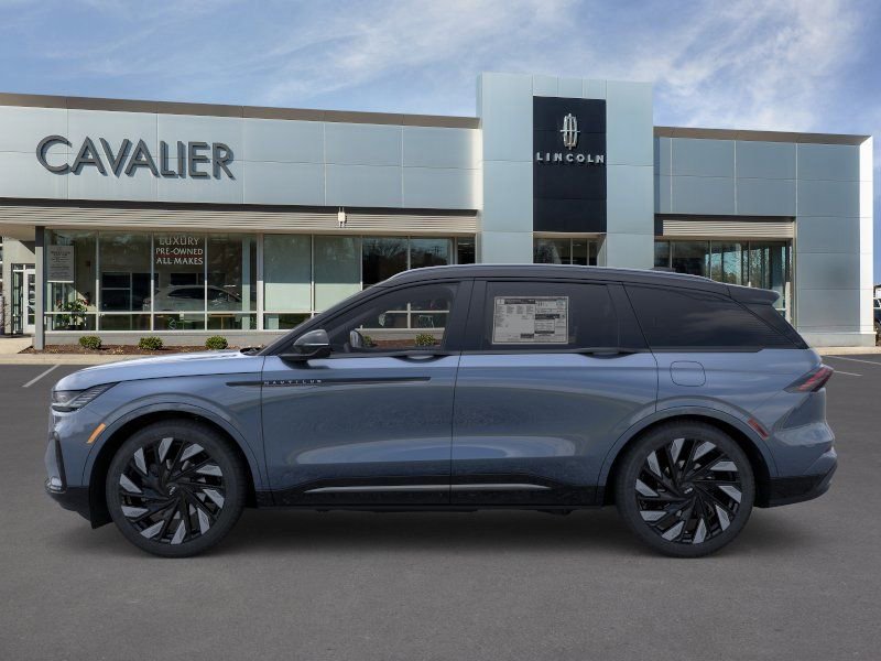 New 2026 Lincoln Nautilus Reserve image 3