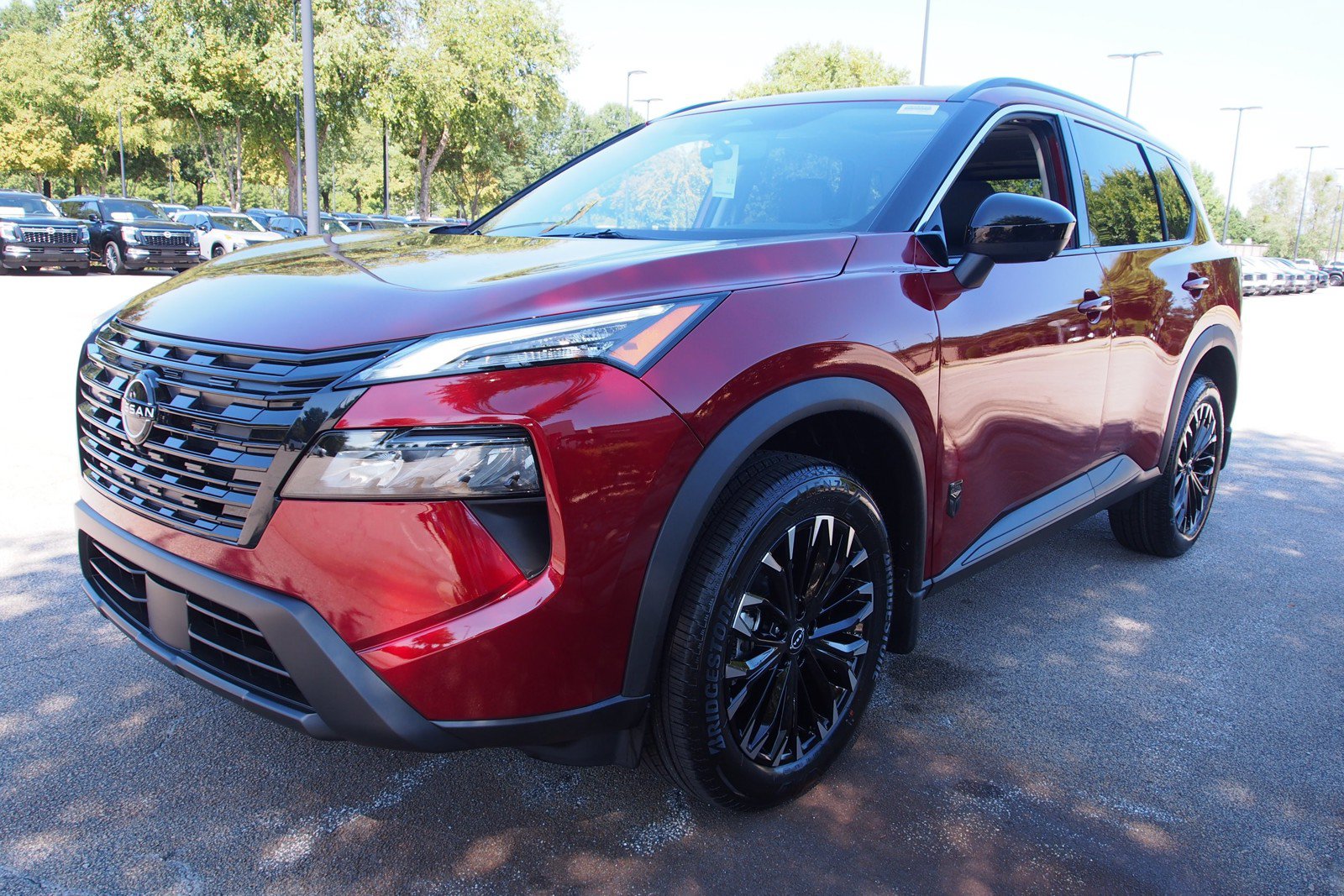 New 2026 Nissan Rogue Dark Armor FWD image 3