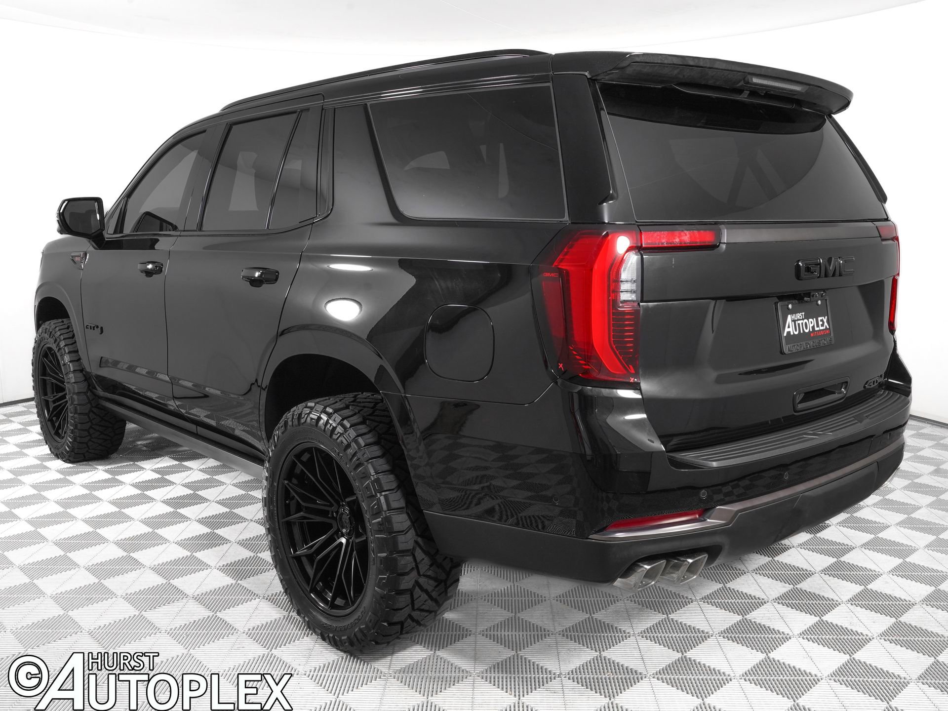 Used 2026 GMC Yukon AT4 Ultimate w/ LPO, Floor Liner Package image 8