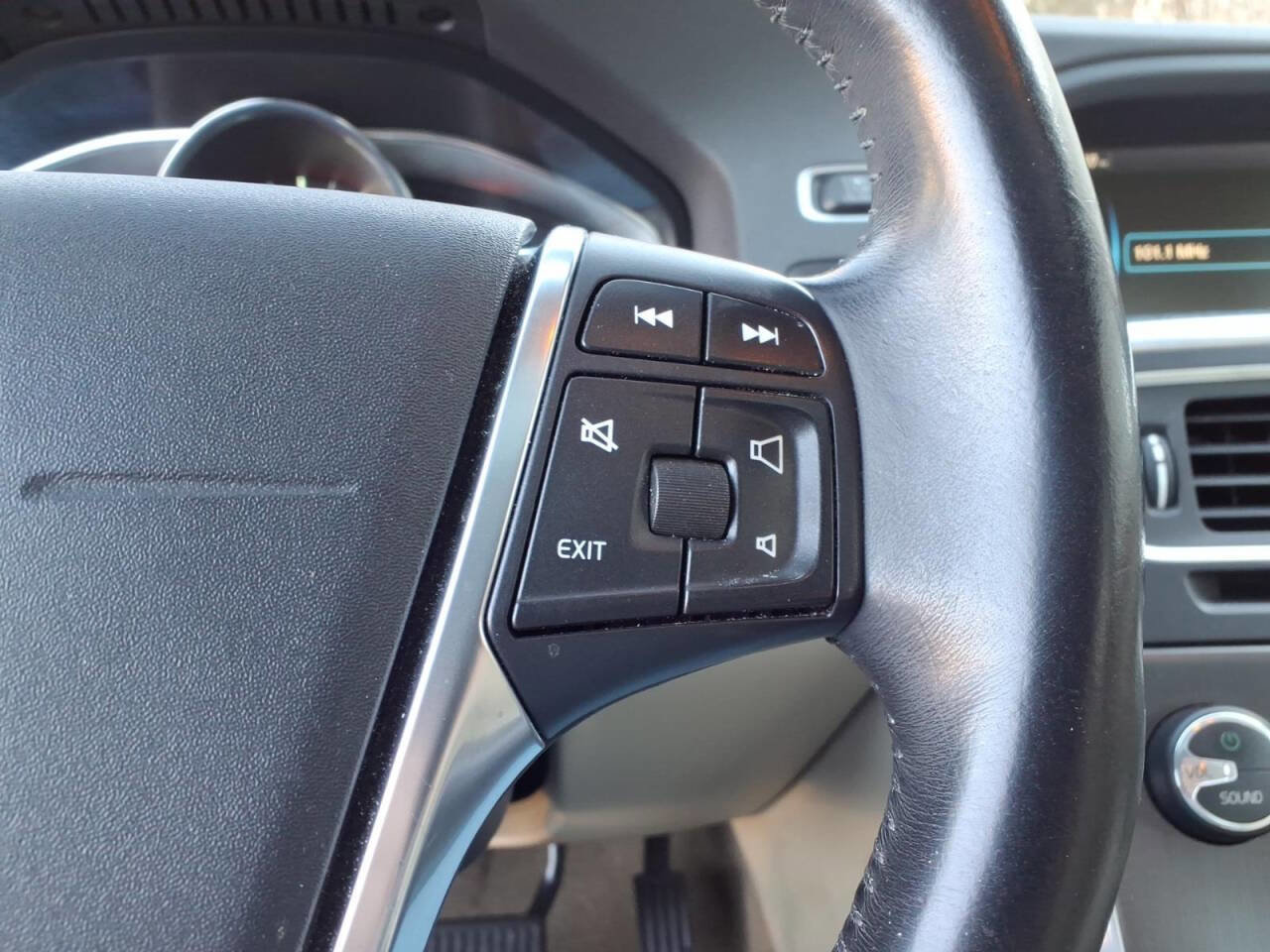 Used 2015 Volvo S60 T5 Premier image 24