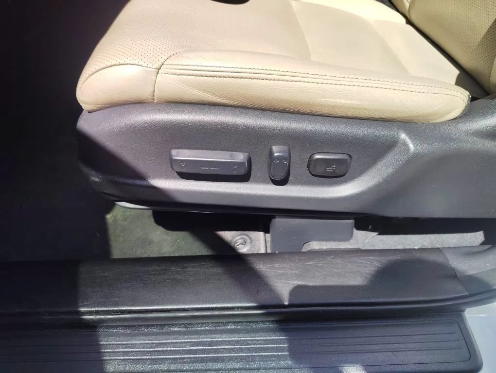 Used 2015 Honda CR-V EX-L image 11