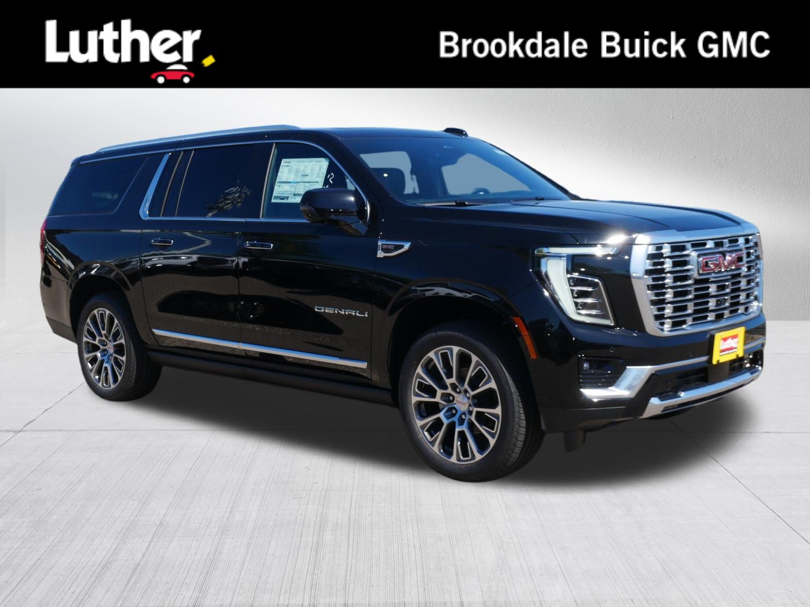 New 2026 GMC Yukon XL Denali w/ Denali Reserve Package AWD/4WD image 1