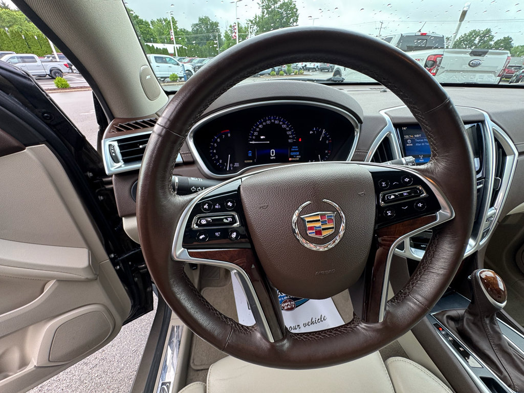 Used 2015 Cadillac SRX Luxury w/ Driver Awareness Package FWD image 27