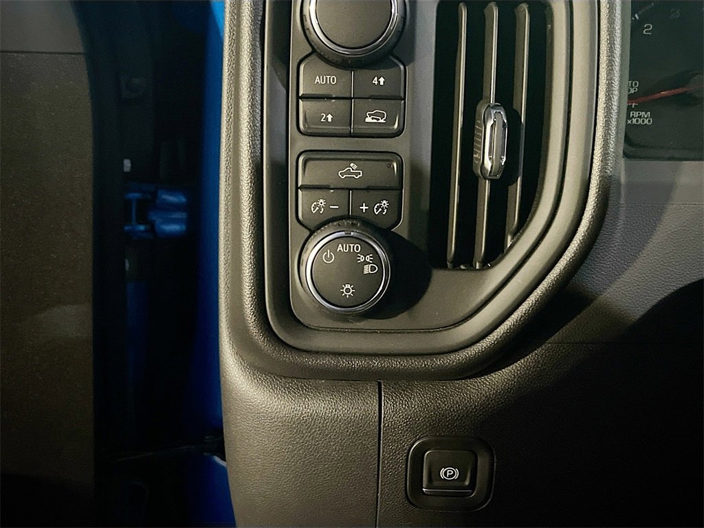 Used 2024 Chevrolet Silverado 1500 Custom w/ LPO, Dark Essentials Package image 10