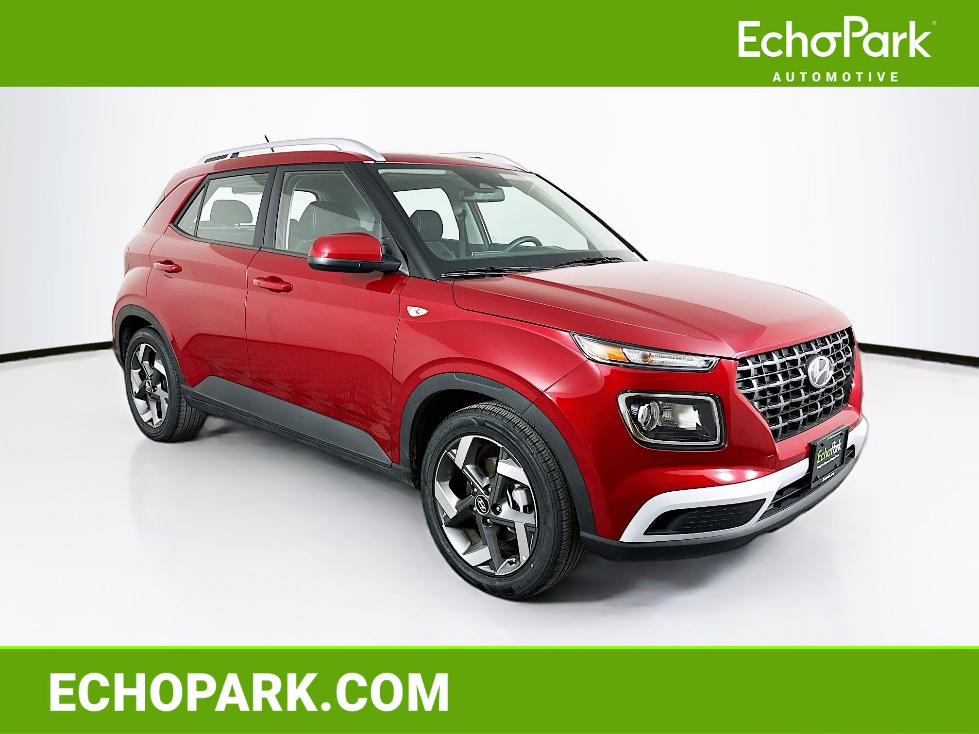 Used 2025 Hyundai Venue SEL image 1