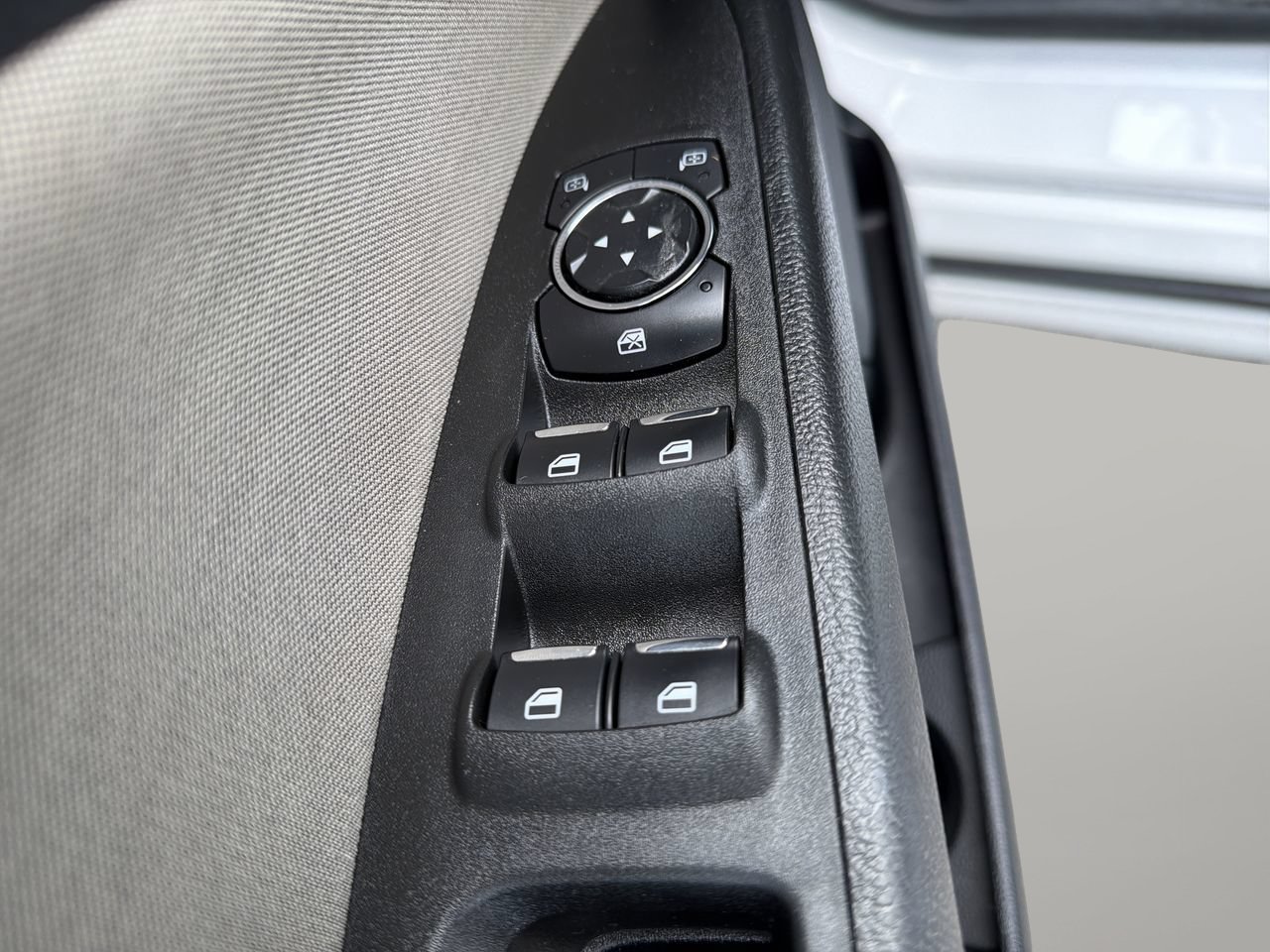 Used 2019 Ford Fusion S FWD image 17