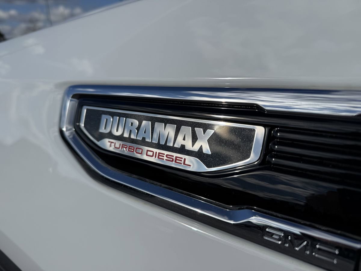 Used 2023 GMC Sierra 1500 Denali w/ Denali Reserve Package image 9