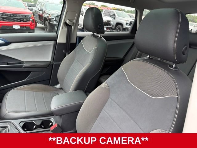 Used 2024 Volkswagen Taos SE FWD image 10